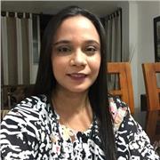 Profesor de derecho con especialidad en derecho comercial y servicios públicos